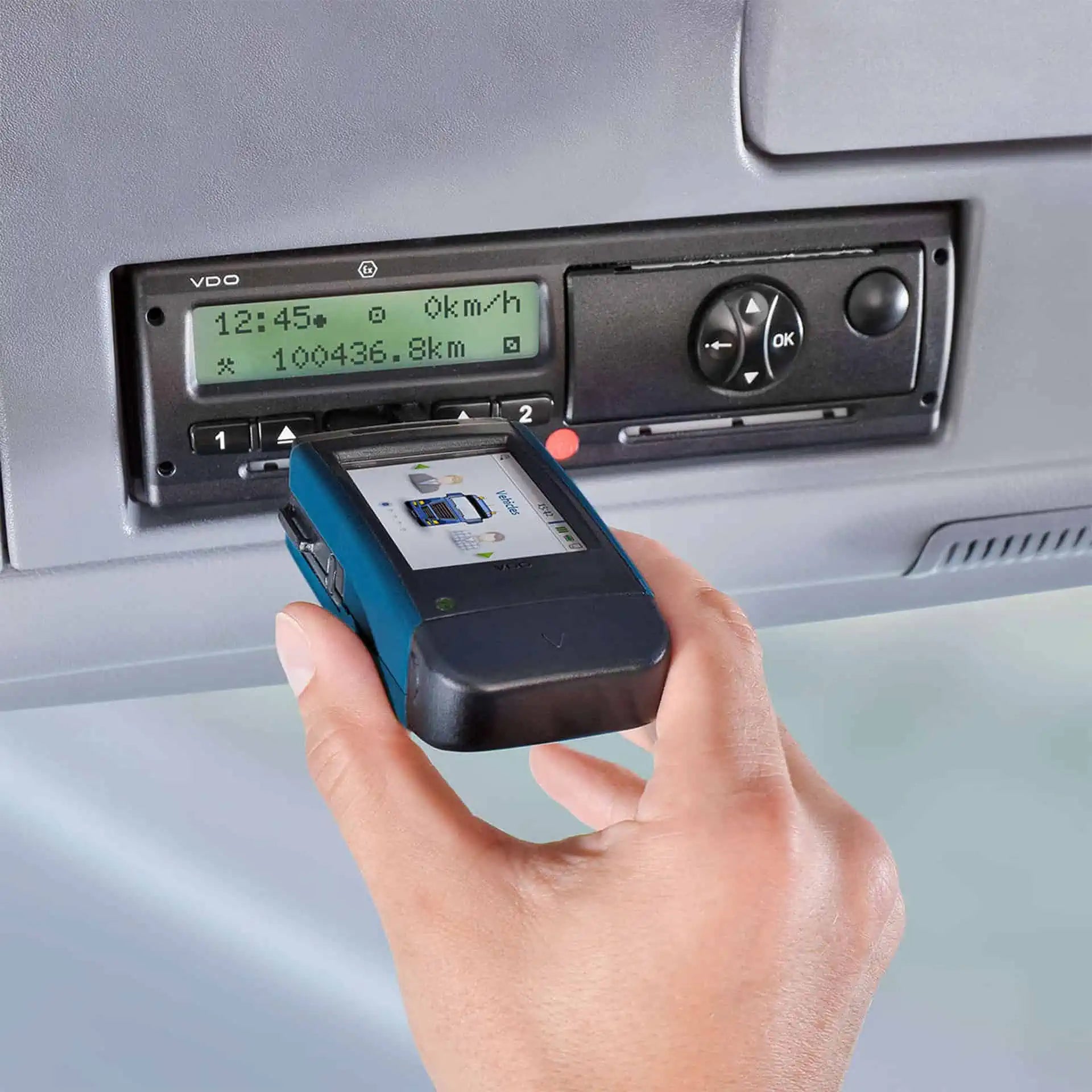 Der DLK Pro Download Key S und digitalen Tachograph